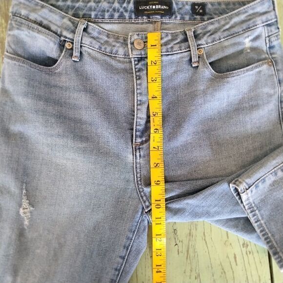 Lucky Brand Hayden Crop Jeans Size 10/30 Slightly Distressed Inseam Approx 26" - Picture 13 of 16